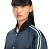 Chaqueta universitaria de satén