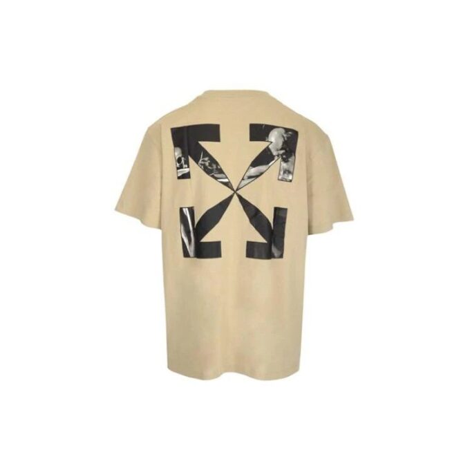 Colección Primavera-Verano 2022: Jersey de pantalones cortos con cuello redondo y estampado de flechas geométricas, color beige