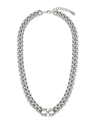 Collar con cadena de flechas