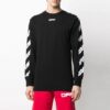 Cuello redondo con rayas estampadas de cinta de aeropuerto, negro