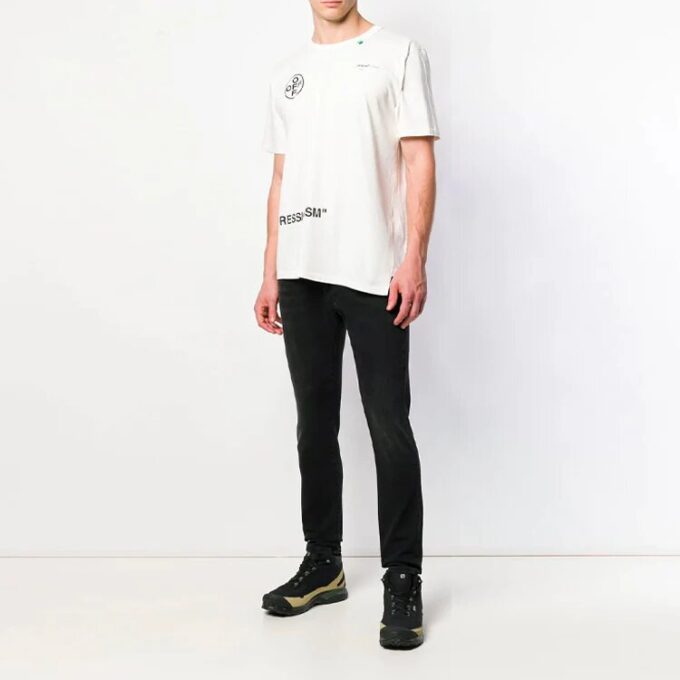 Dorso rosa con flecha, pantalones cortos, blanco