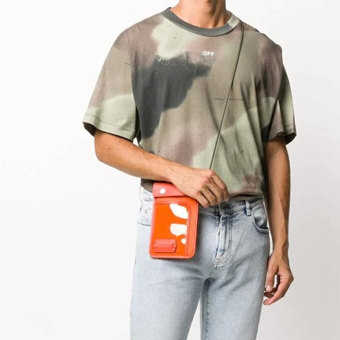 Estampado de camuflaje verde y negro