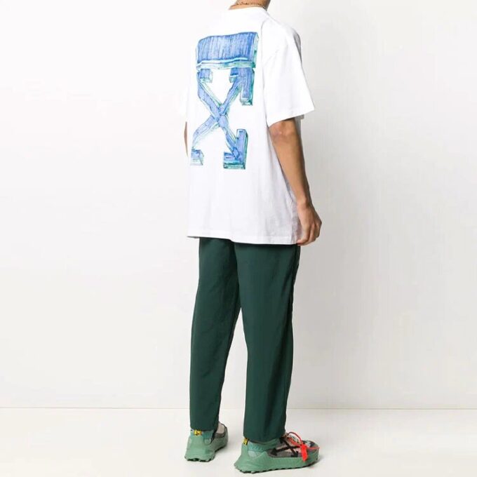 Estampado de flechas hacia atrás, cuello redondo, pantalones cortos, corte holgado, blanco