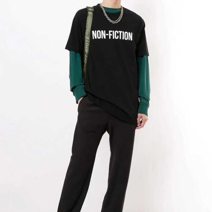 Estampado de letras en negro