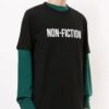 Estampado de letras en negro