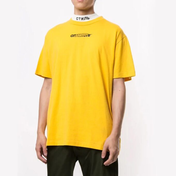 Estampado del logotipo en amarillo