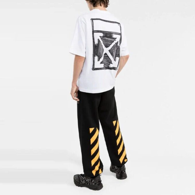 FW21 Camiseta de algodón Arrow de cuello redondo, pantalones cortos y corte ajustado, color blanco