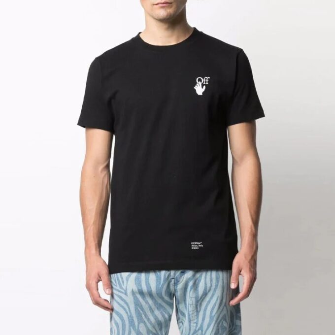 FW21 Con letras impresas, cuello redondo y pantalones cortos, versión en negro
