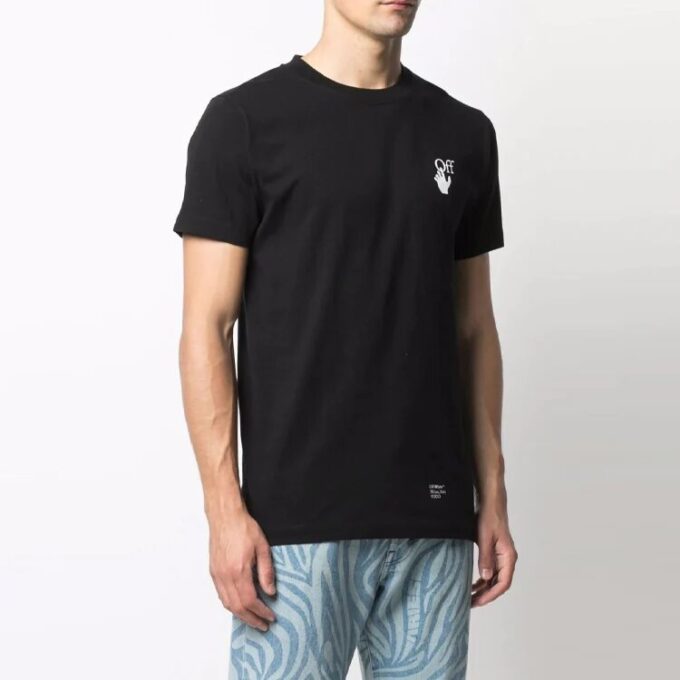 FW21 Con letras impresas, cuello redondo y pantalones cortos, versión en negro