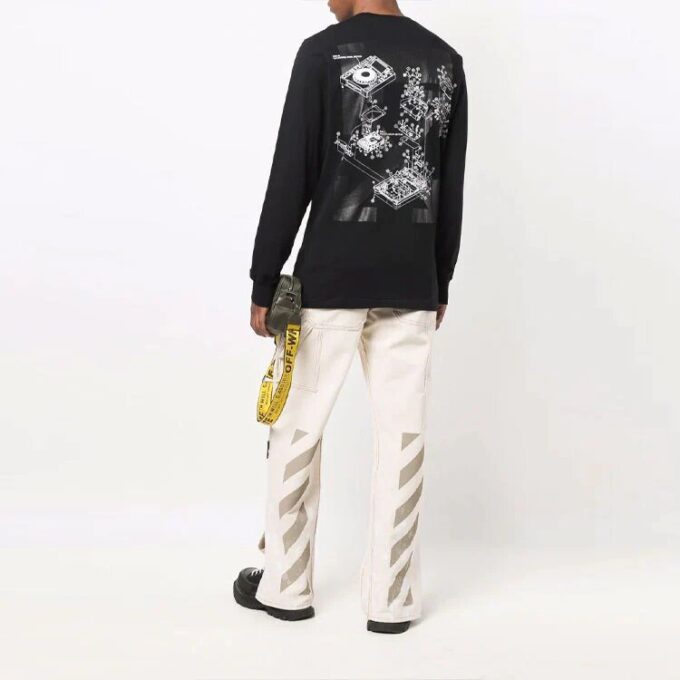 FW21 Estampado, manga larga, cuello redondo, versión negra