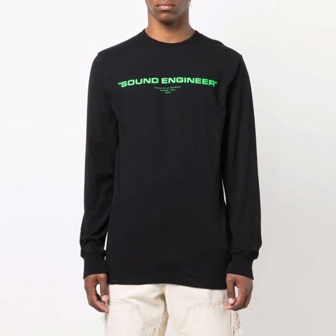 FW21 Estampado, manga larga, cuello redondo, versión negra