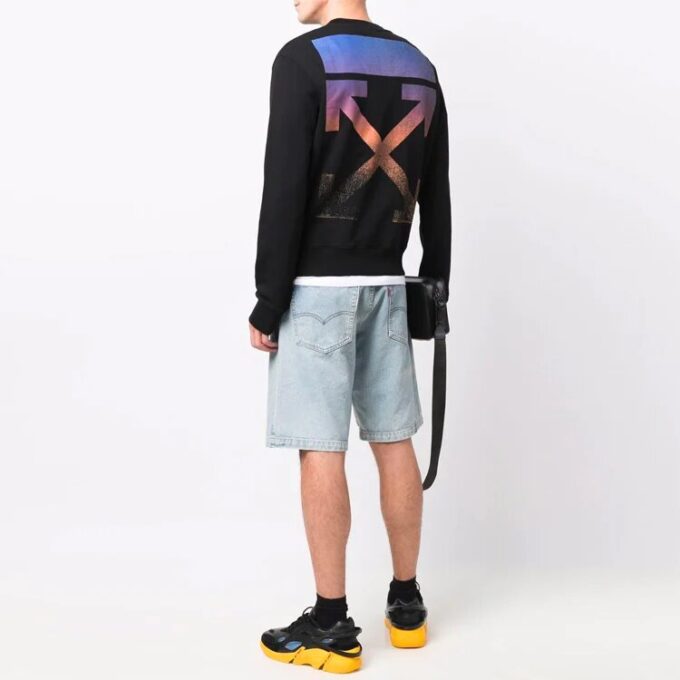 FW21 Versión con patrón de flechas y logotipo, negro