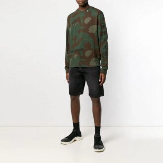 Jersey de cuello redondo con estampado de camuflaje y patrón diagonal de la colección primavera-verano 2019