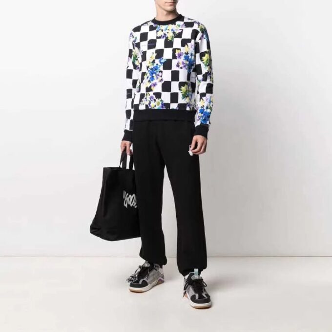 Jersey de cuello redondo con estampado de flores y cuadros FW21, versión negra