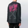 Jersey de cuello redondo con estampado de letras de graffiti, manga larga, versión en negro y gris