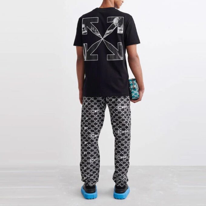 Jersey de cuello redondo con estampado de logotipo de Arrows, pantalones cortos y corte holgado, negro
