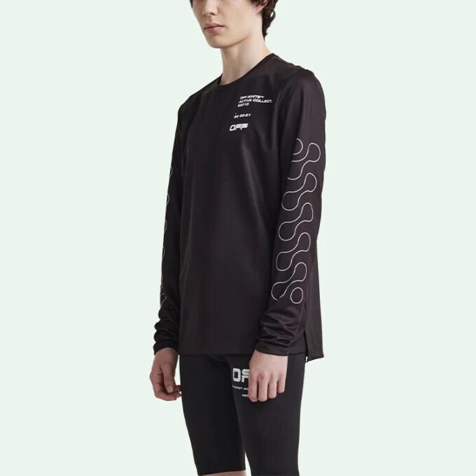 Jersey de cuello redondo con estampado, manga larga y corte ajustado, negro
