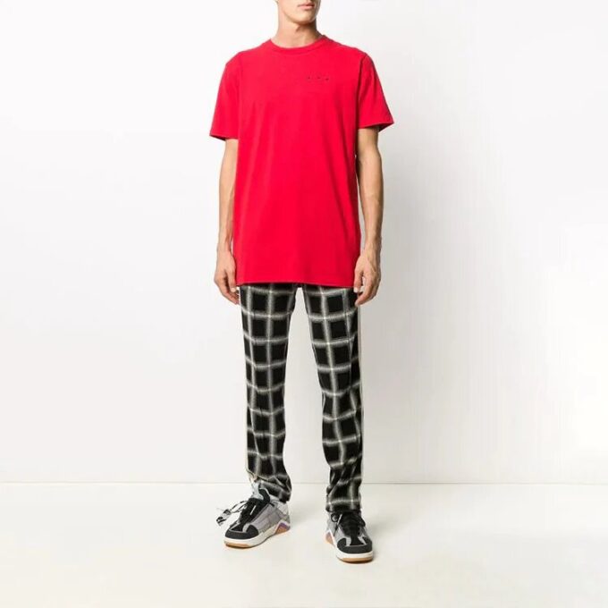 Logotipo bordado, pantalones cortos, rojo
