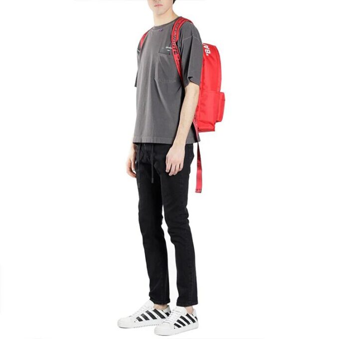 Mochila con eslogan impreso, color rojo