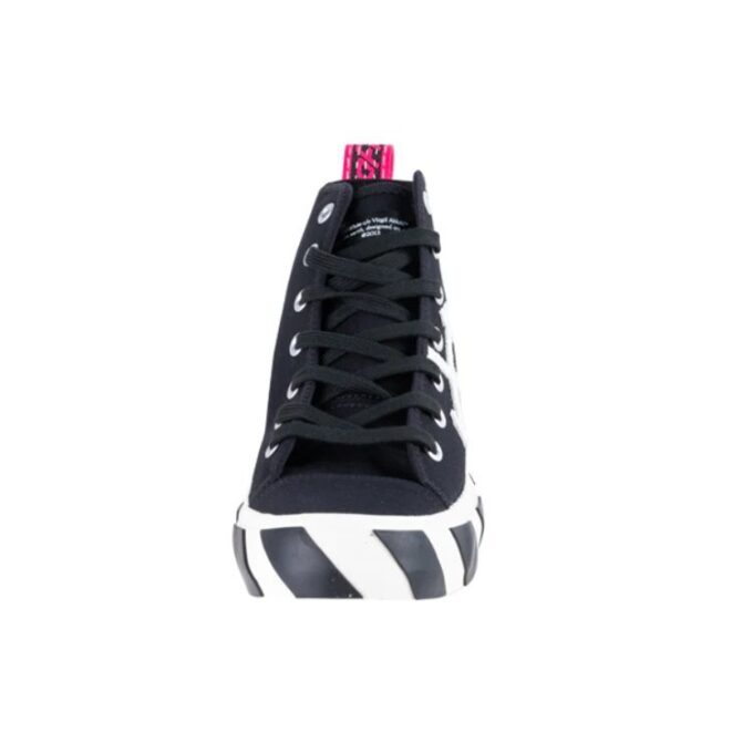 OFF- shoes Zapatillas de skate Hi «Black And White»