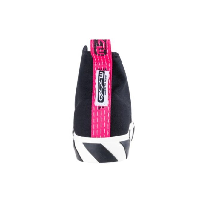 OFF- shoes Zapatillas de skate Hi «Black And White»