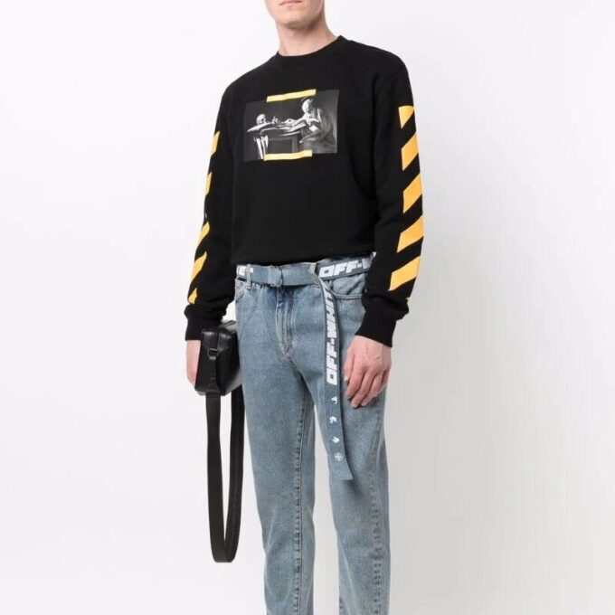 Off-White Camiseta de hombre con estampado, cuello redondo y manga larga, color negro