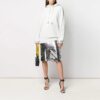 Off-White con inserciones a rayas en blanco roto