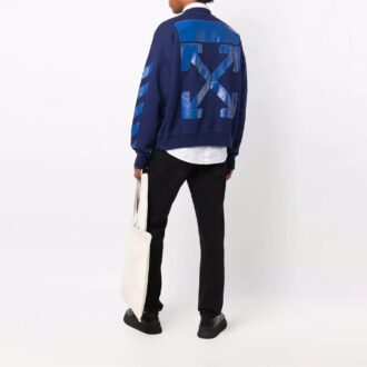 Off-White Hombre FW21 Camiseta de manga larga con cuello redondo, estampado geométrico de flechas de goma, corte holgado, azul Off-White Hombre FW21 Camiseta de manga larga con cuello redondo, estampado geométrico de flechas de goma, corte holgado, azul