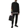 Off-White Hombre SS22 Pantalones deportivos casuales con rayas diagonales y pies integrados, versión negra