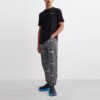 Off-White Hombre SS22 Pantalones deportivos/pantalones/joggers con estampado completo de flechas y letras, negros
