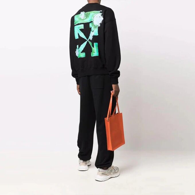 Off-White para hombre FW21 Jersey de cuello redondo con estampado del logotipo Tornado Arrow, corte holgado, negro