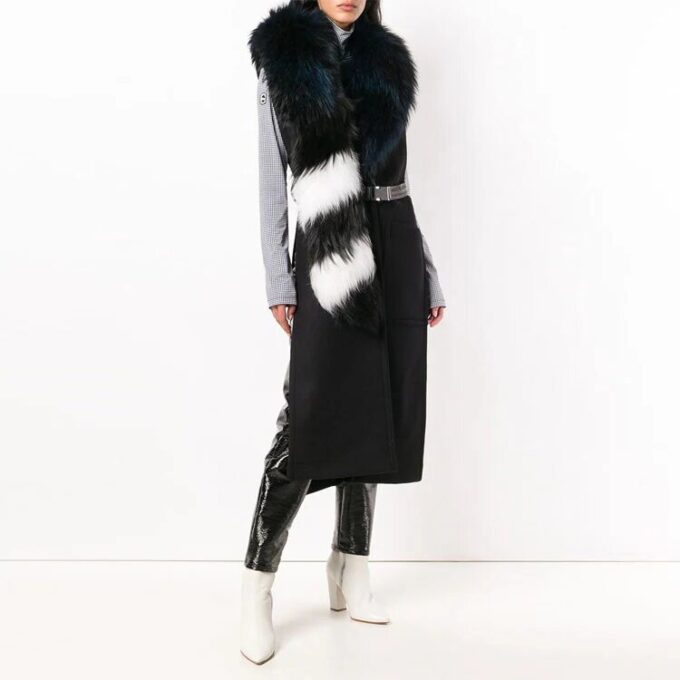 Off-White Sin mangas Talla grande Versión de corte ajustado Negro