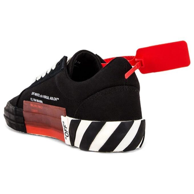 Off-White Vulc Low Top «Negro»