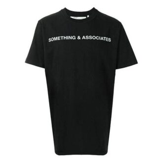 Off-White x Something & Associates Camiseta unisex de manga corta con estampado de letras, versión estándar, en negro