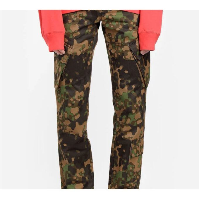 Pantalones cargo de algodón con estampado de camuflaje, temporada primavera-verano 2019