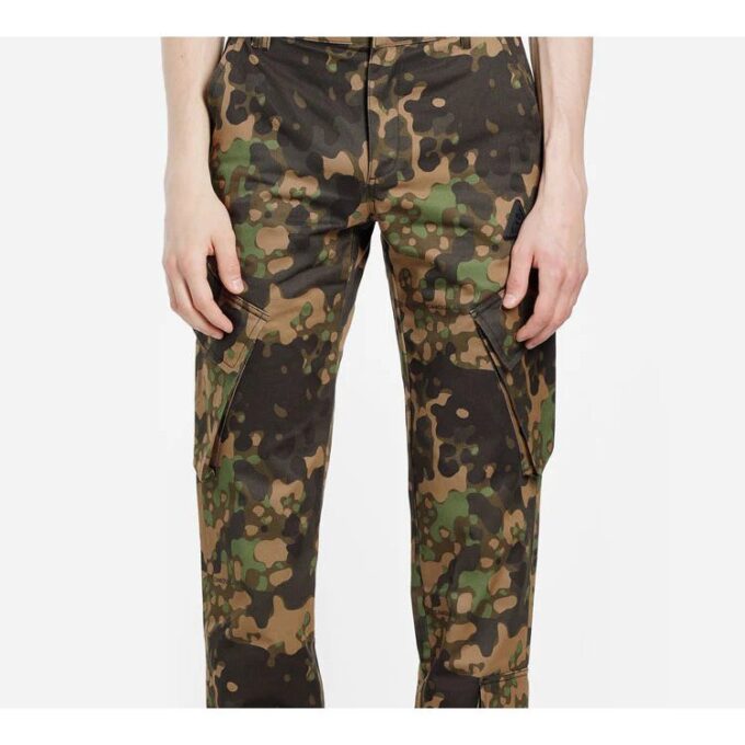 Pantalones cargo de algodón con estampado de camuflaje, temporada primavera-verano 2019