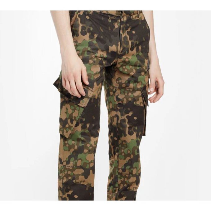 Pantalones cargo de algodón con estampado de camuflaje, temporada primavera-verano 2019