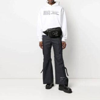 Pantalones cargo informales con estampado SS21, versión negra