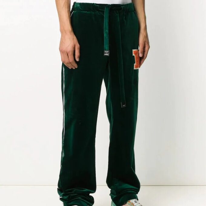 Pantalones con parche con el logotipo FW20 y efecto terciopelo