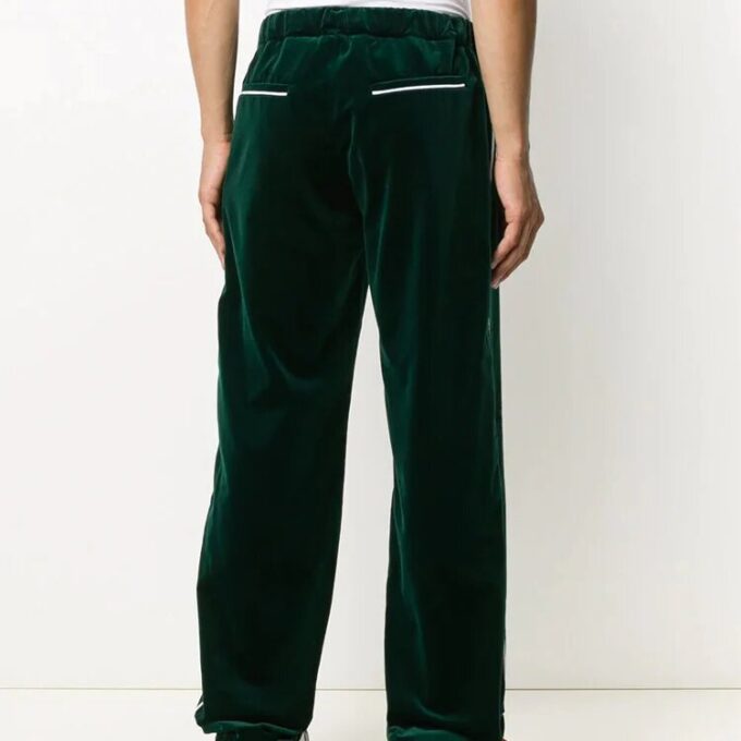 Pantalones con parche con el logotipo FW20 y efecto terciopelo
