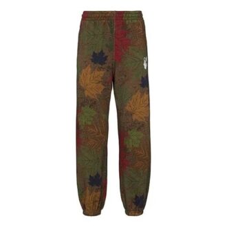 Pantalones deportivos ajustados con apliques de hojas FW20 para hombre, color caqui/verde