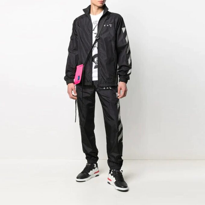 Pantalones deportivos con estampado de rayas laterales SS21, negros