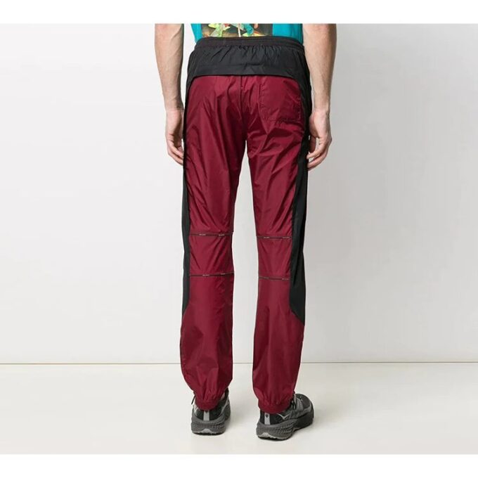 Pantalones deportivos de calle Rubber Arrow, negros y rojos