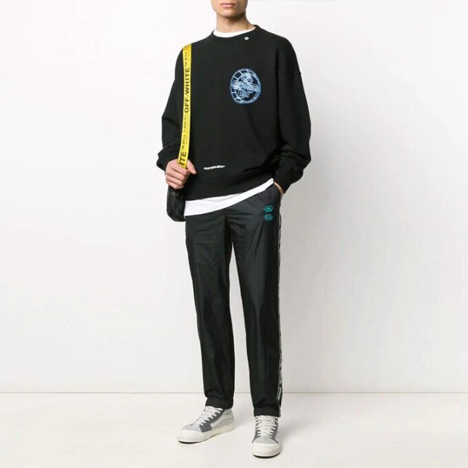 Pantalones deportivos informales negros