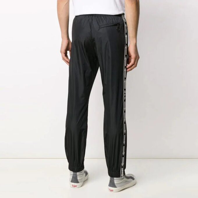 Pantalones deportivos informales negros