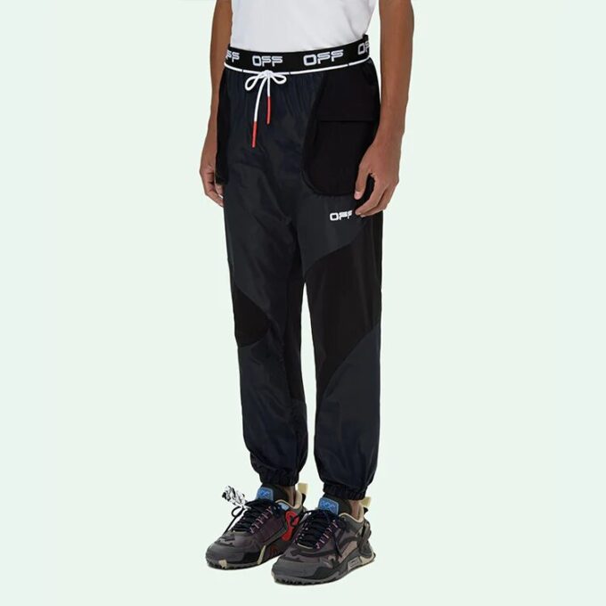Pantalones deportivos largos ajustados con cordón y estampado de Arrows, color negro