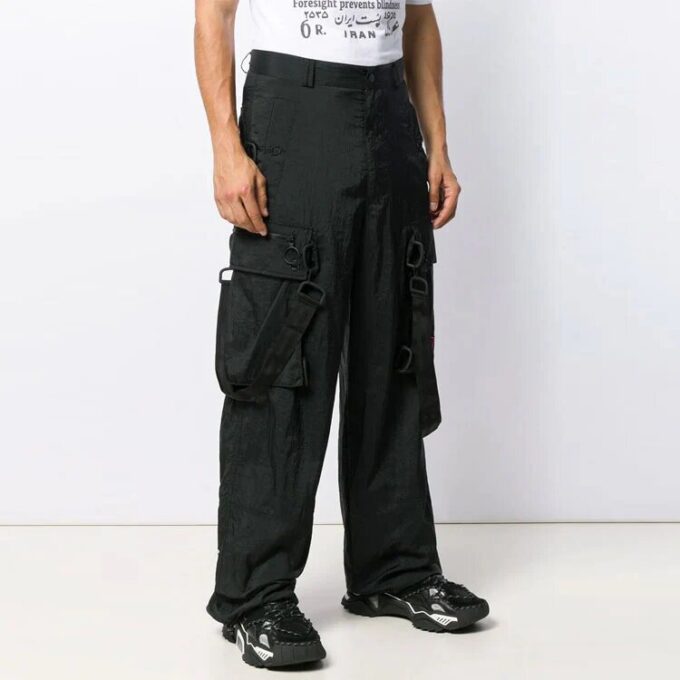 Pantalones largos cargo bordados, corte holgado, negros