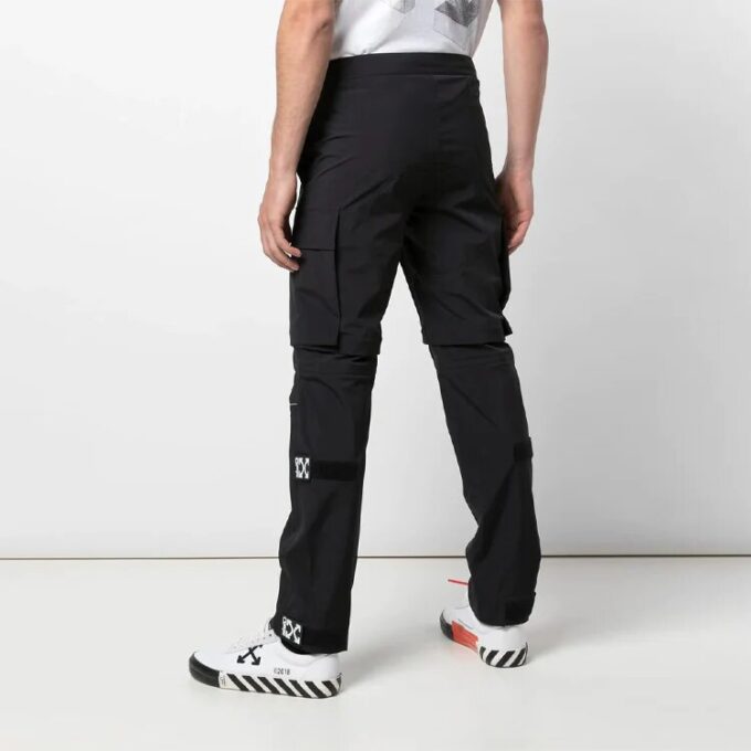 Pantalones largos informales, versión en negro