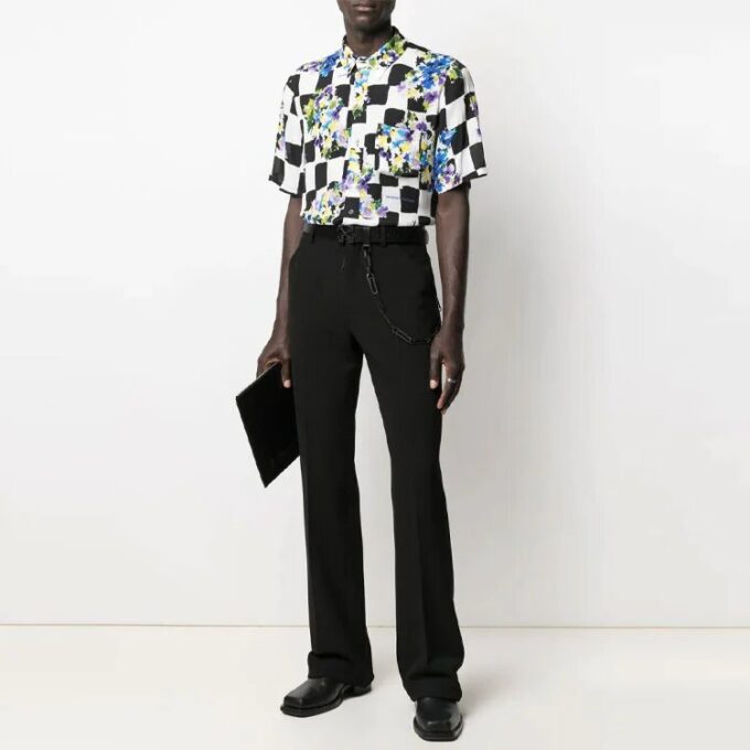 Pantalones rectos con estampado del logotipo de la colección SS21, versión en negro