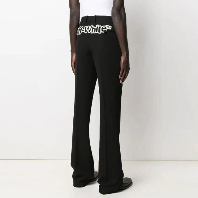 Pantalones rectos con estampado del logotipo de la colección SS21, versión en negro